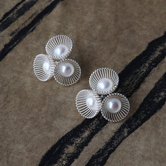 Elegant Floral Shaped Pearl Earrings