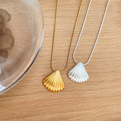 Shell Necklace/Earrings 18k Gold Plated